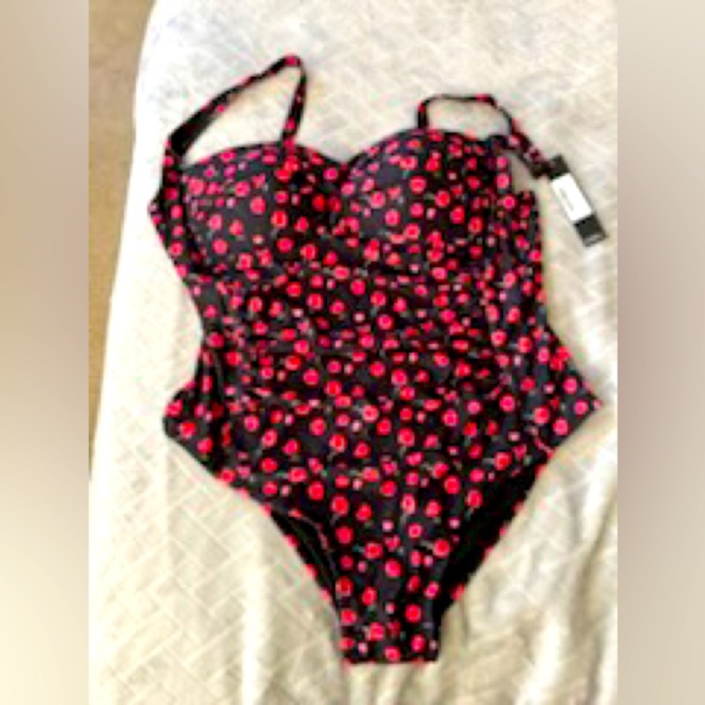 NWT Nicole Miller one piece swim suit .